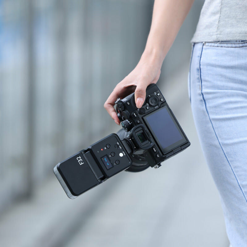 Ulanzi F32 Camera Flash แฟลชกล้อง รองรับการใช้งาน Hot shoe mount