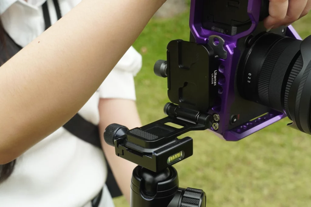 Ulanzi uka08 foldable quick release kit อุปกรณ์เสริมระดับพรีเมียม ปรับเปลี่ยนมุมมองอย่างรวดเร็ว (2)