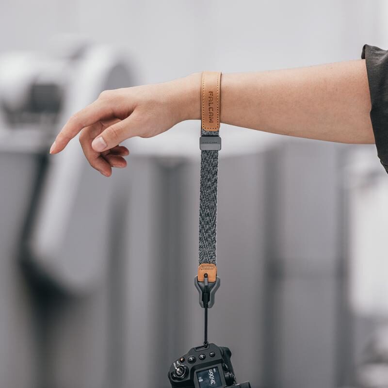 Falcam maglink quick magnetic buckle wrist strap สายรัดข้อมือกับกล้อง สายคล้องมือ แม่เหล็ก รับน้ำหนักได้ถึง 50kg 1
